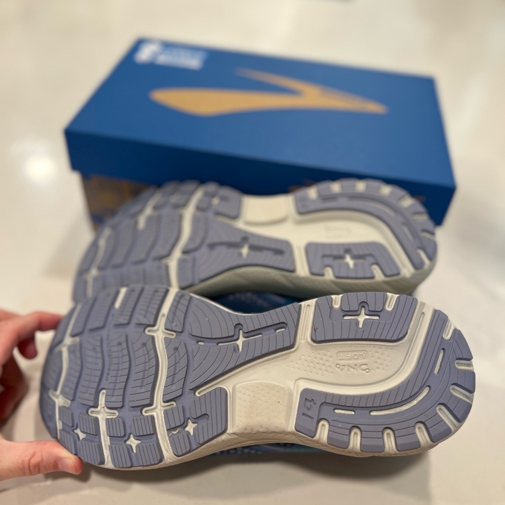 Brooks Ghost 14 Women's Fitness Workout Running Shoes Size 8.5 with box - Picture 4 of 12